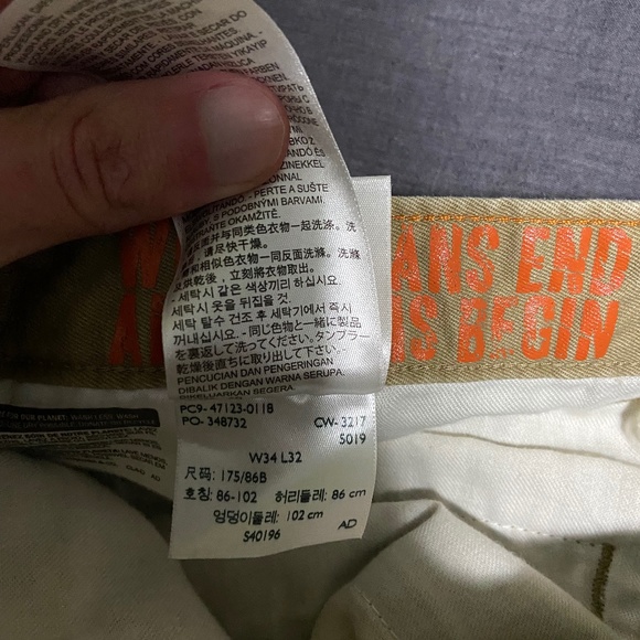 Men's Dockers 34x32 Khaki Athletic Fit Pants - Picture 3 of 4